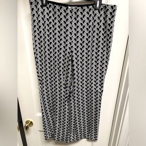Great knit pant from Maeve. So comfortable and soft. Fits like a sz10 Inseam 27”